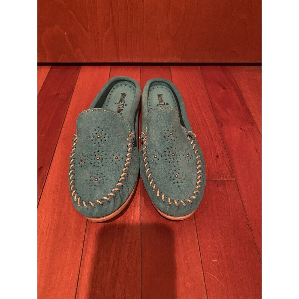 Minnetonka Women's Teal Suede Loafers